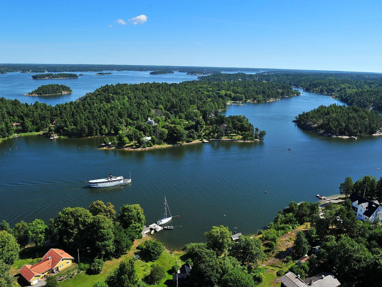 Stockholm: Archipelago Sightseeing Cruise with Guide